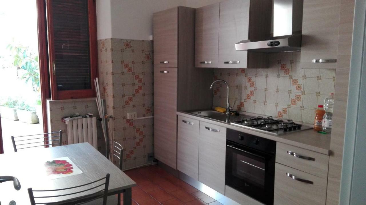 Acasadivalentina Villa Maranola Bagian luar foto